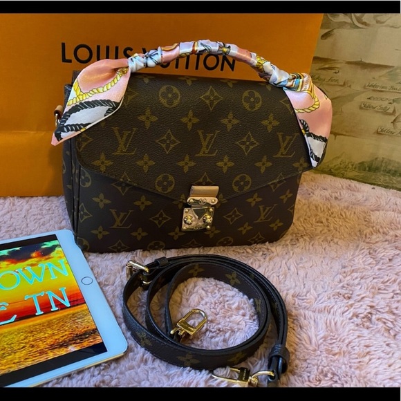 For Trade! 💜Pochette Metis!😍😍😍 - Picture 3 of 8